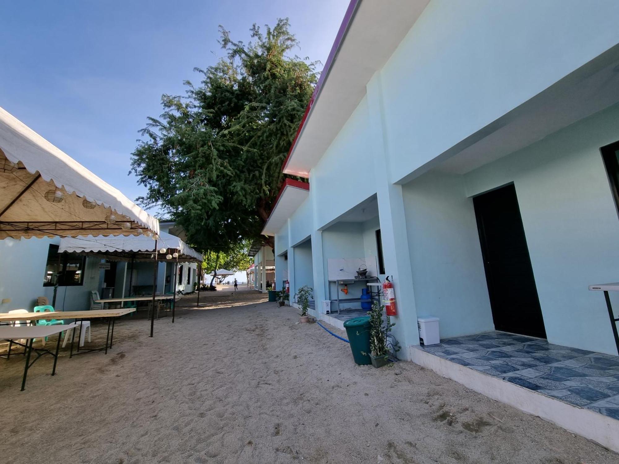 Yemaya De Laiya Powered By Cocotel Batangas Exterior foto